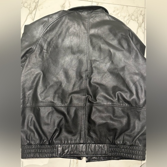 Danier Genuine Leather Jacket - Picture 3 of 4